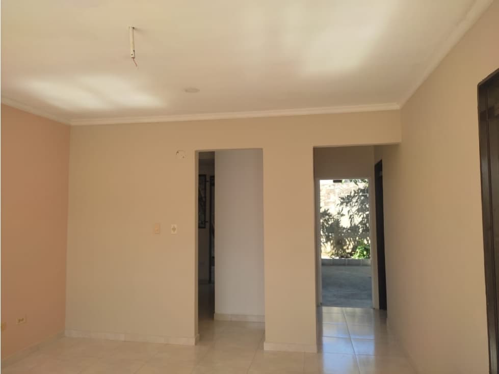 SC INMOBILIARIA VENDE CASA EN CONFACOR — foto 3