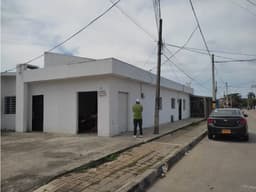SC RED INMOBILIRIA VENDE DOS APARTAMENTOS + LOCAL ESQUINERO