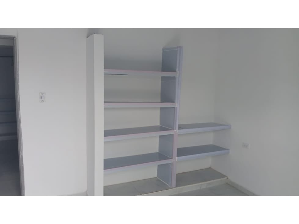 SC INMOBILIARIA VENDE CASA B/ PUENTE UNO — foto 6