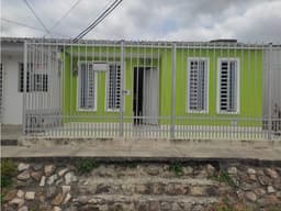 SC RED INMOBILIARIA VENDE CASA EN URBANIZACION MANDALA