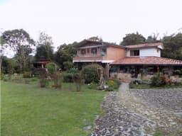 C - Venta de Finca en Vereda El Placer Santa Elena, Antioquia