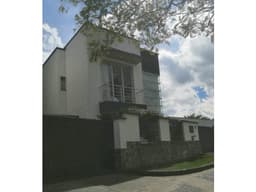Casa para la venta en el norte de Armenia Q.