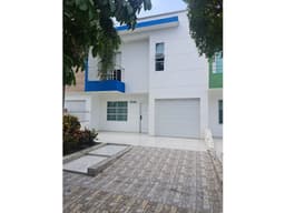 VENDO CASA UBICADA EN BARRIO VALLEJUELOS MONTERÍA CÓRDOBA