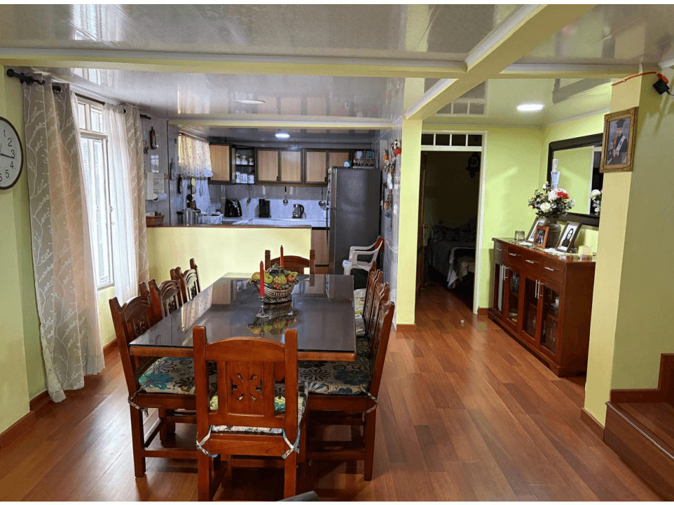 HERMOSA VIVIENDA FAMILIAR — foto 4