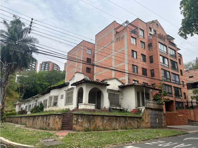 Vendo Casa-lote excelente ubicación esquinera San Fernando
