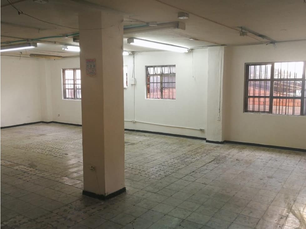 VENTA BODEGA U OFICINA EDIFICIO ORIENTAL, GUAYAQUIL, MEDELLÍN — foto 1