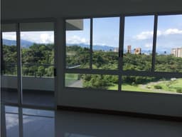 APARTAMENTO CON VISTA A LA RESERVA Y CAMPOS DEL CLUB CAMPESTRE