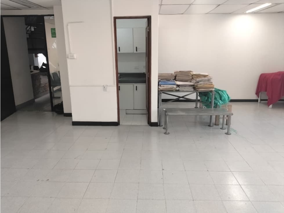 ARRIENDO OFICINA - LAURELES — foto 3