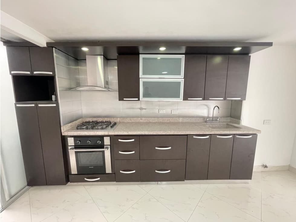 Casa en Arriendo El Dorado Envigado — foto 2