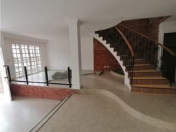 ESPECTACULAR CASA EN RENTA, SABANETA SECTOR SAN JOSÉ