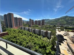 Se VENDE APARTAMENTO en ITAGUI, Sector SURAMÉRICA.