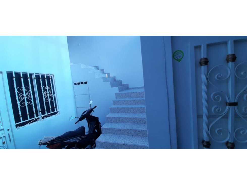 CASA AMPLIA CON 10 APTOS TOTALMENTE TERMINADOS RENTANDO — foto 5