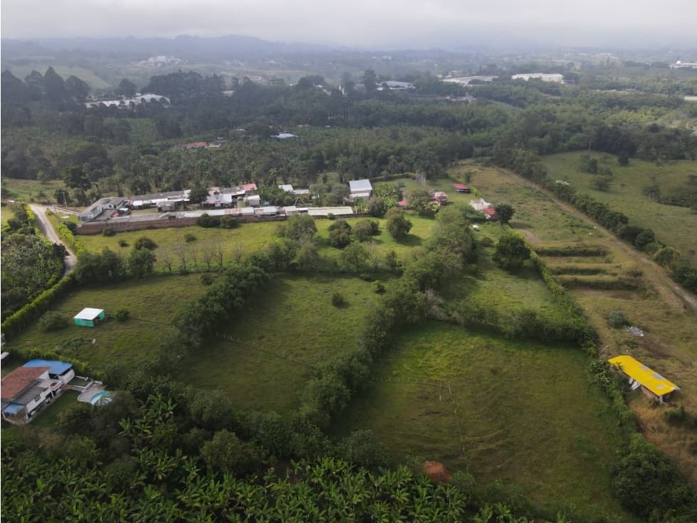 Lote con casa en venta via al Caimo — foto 4