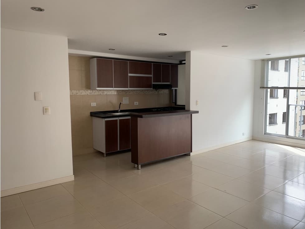 Apartamento en venta sector Castellana — foto 2