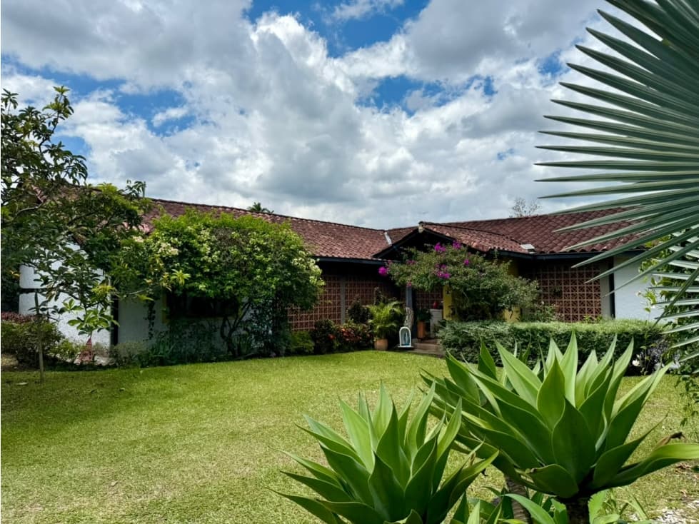 Casa campestre en venta en parcelación sector Caimo — foto 2