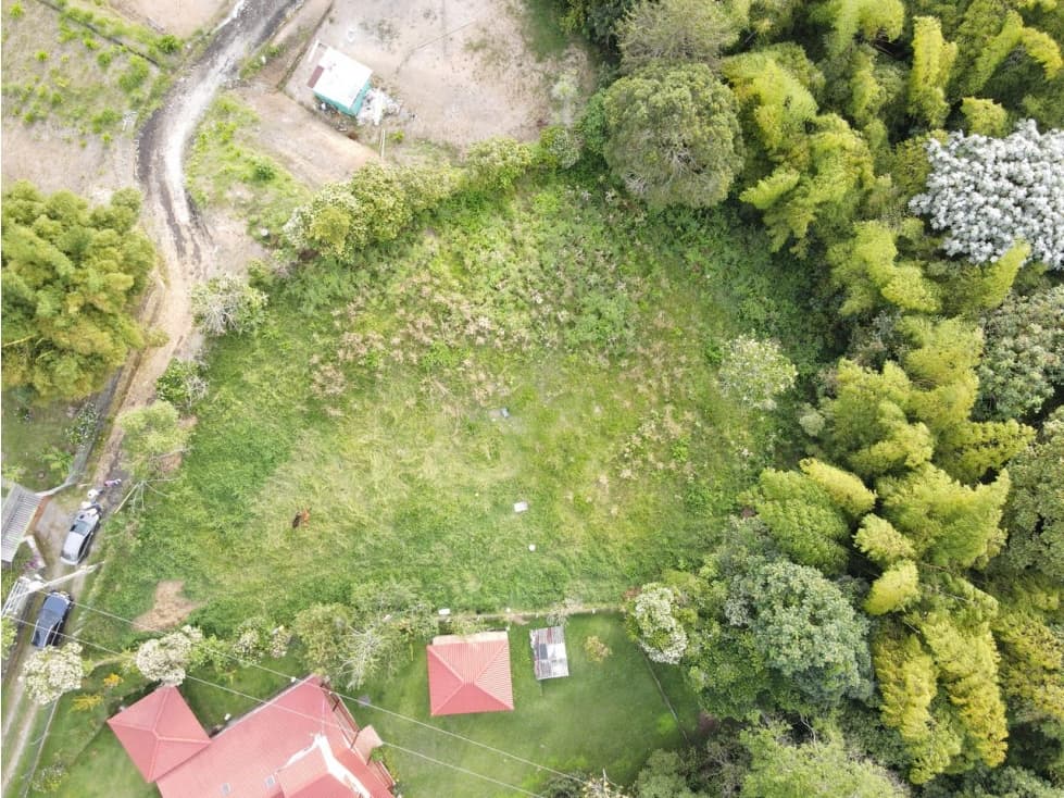 Lote fuera de conjunto en venta sector Circasia — foto 2