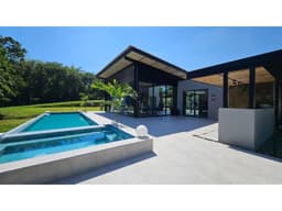 Casa campestre en venta sector Aeropuerto El Edén