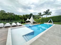Casa campestre en venta sector Pueblo Tapao