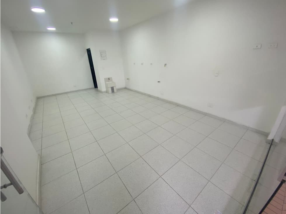 Local en arriendo en Sabaneta, Sector Centro. — foto 3