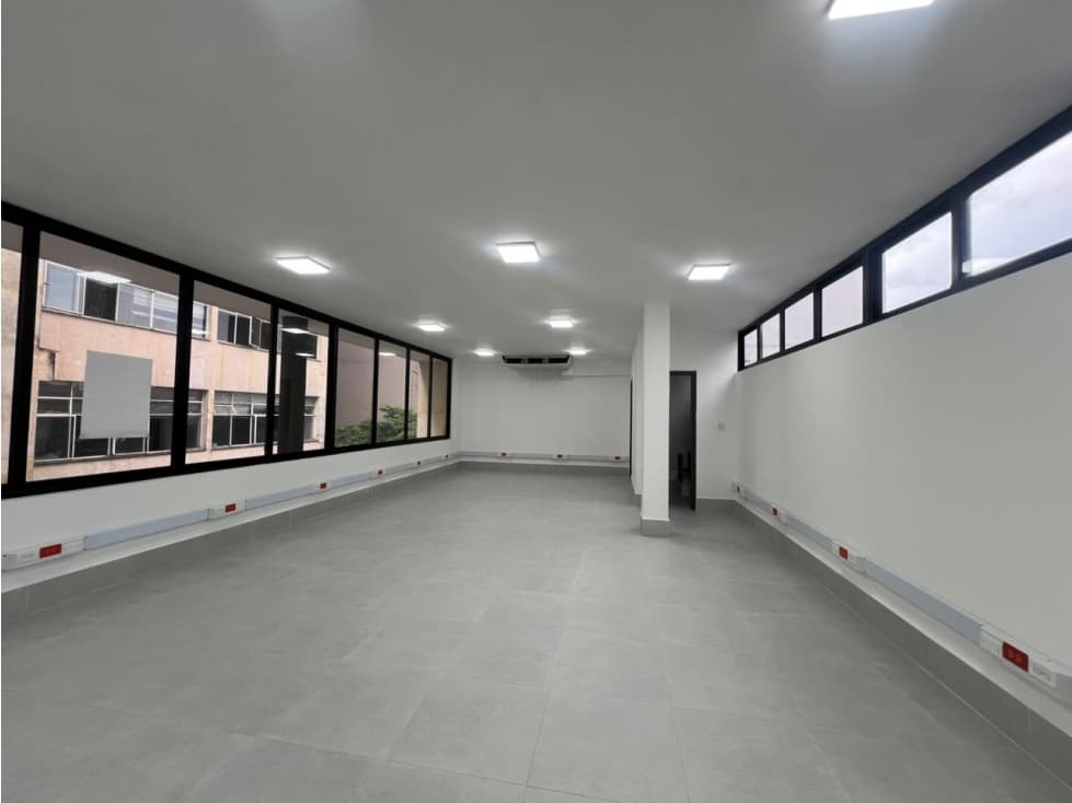 OFICINA EN EDIFICIO UBICADA EN EL CENTRO DE PEREIRA — foto 4