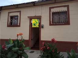 SE VENDE CASA EN CALARCA BARRIO LA ESPERANZA