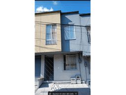 SE VENDE O PERMUTO CASA EN EL CENTRO DUPLEX