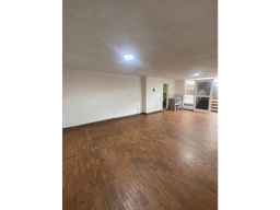 SE VENDE LOCAL EN LA AV 30 DE AGOSTO