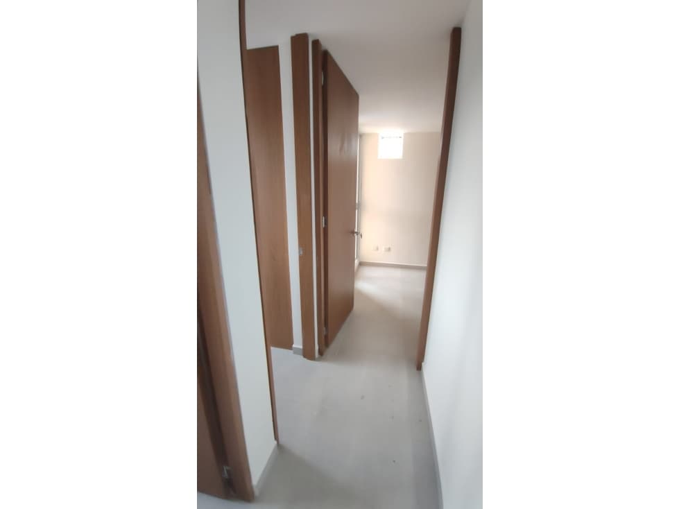 SE VENDE APARTAMENTO PISO 12 EN DOSQUEBRADAS — foto 1