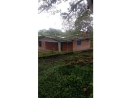 SE VENDE LOTE CON CASA SOBRE VIA PRINCIPAL ENLA PALMILLA