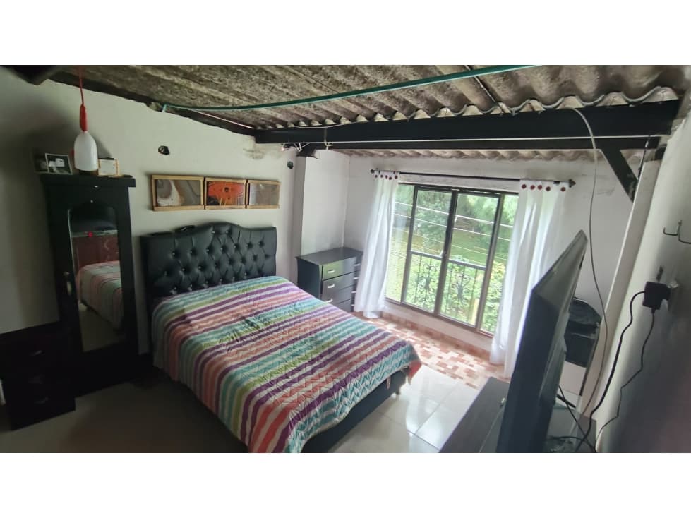 SE VENDE HERMOSA CASA DE 3 NIVELES DOSQUEBRADAS — foto 3