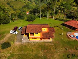 SE VENDE FINCA EN COMBIA ENLA HONDA AREA 18.129 M2 APROX