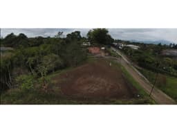 Se Vende Espectacular Lote en Parcelación Vía Condina.