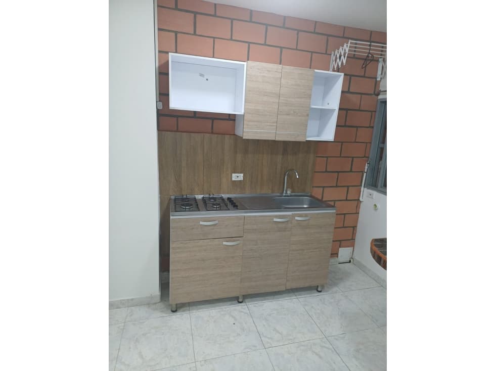 SE ARRIENDA APARTAESTUDIO EN EL CENTRO — foto 4