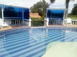 Se vende casa campestre en cerritos