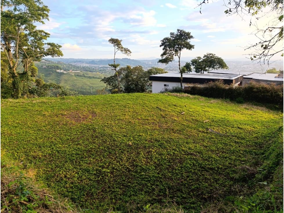 SE VENDE LOTE EN DOSQUEBRADAS — foto 1