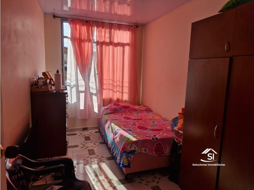 SE VENDE CASA DE 2 PISOS INDEPENDIENTES CERCA AL CENTRO — foto 3