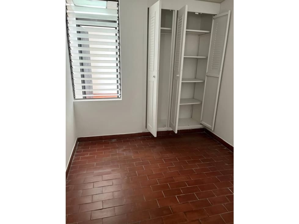 SE VENDE CASA EN EL POBLADO — foto 4