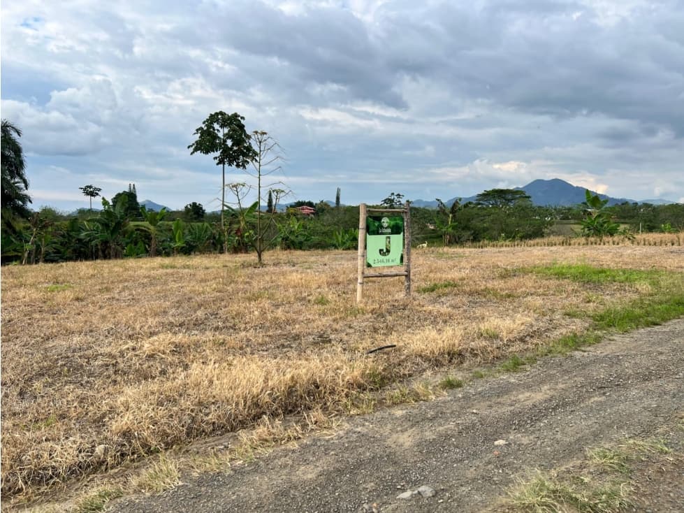 ¡SE VENDE ESPECTACULAR LOTE VIA ALCALA! — foto 4