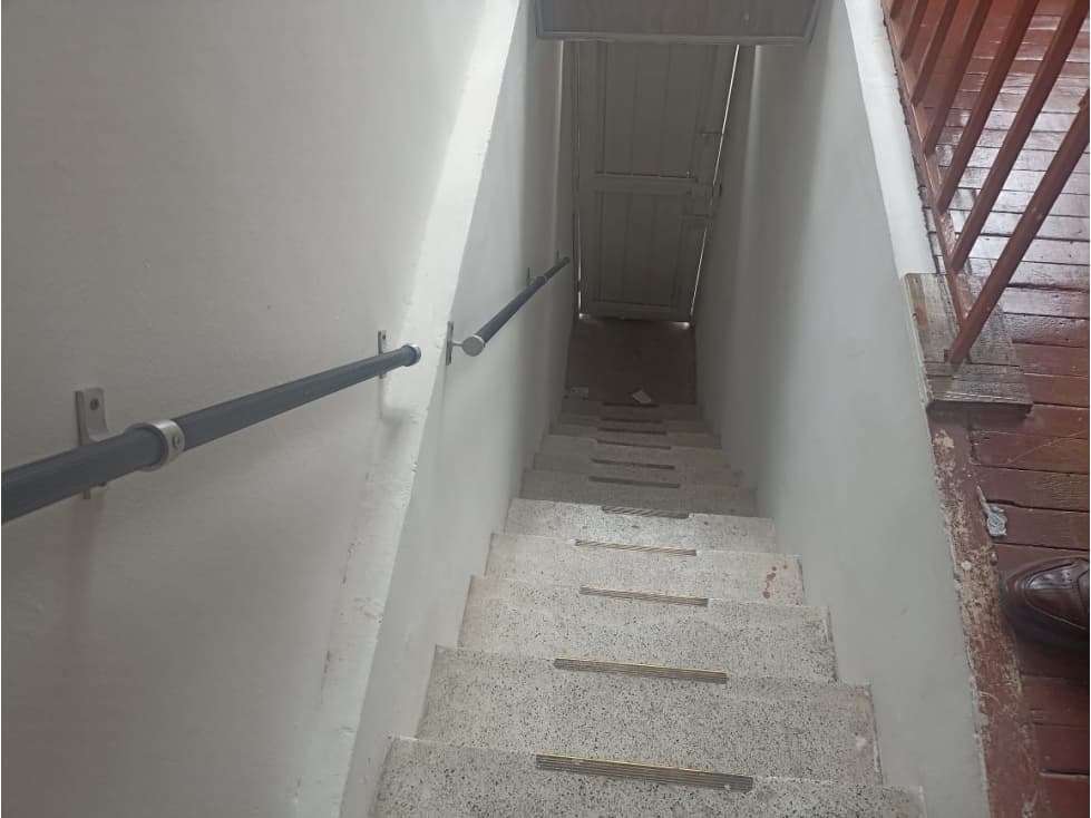 SE VENDE CASA DE DOS PISOS INDEPENDIENTES CERCA AL CENTRO — foto 4