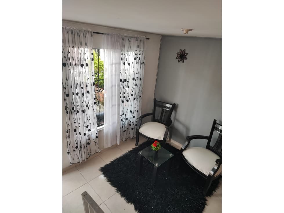 Se vende casa de tres pisos en Cuba — foto 3