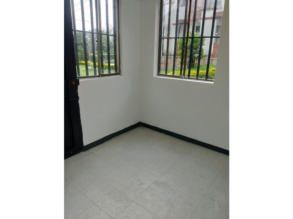 SE VENDE CASA DUPLEX EN CONJUNTO CERRADO EN DOSQUEBRADAS — foto 2