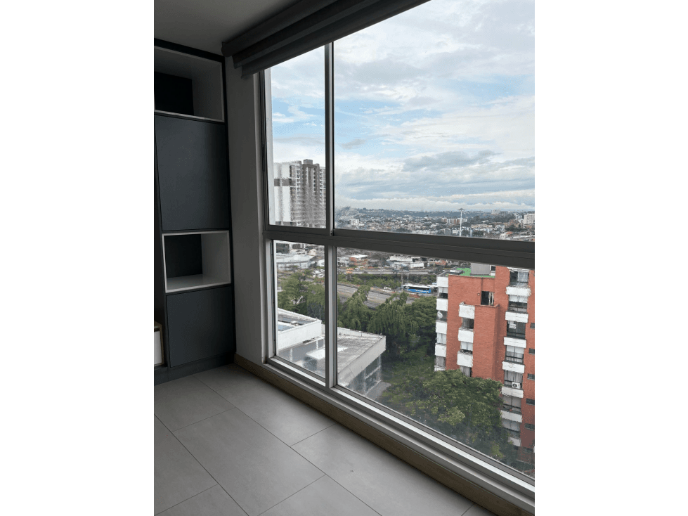 VENTA OFICINA EN LOS ALPES — foto 2