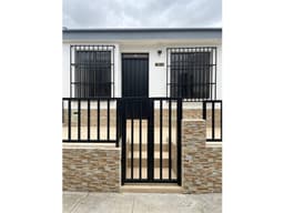 SE VENDE CASA EN EL POBLADO