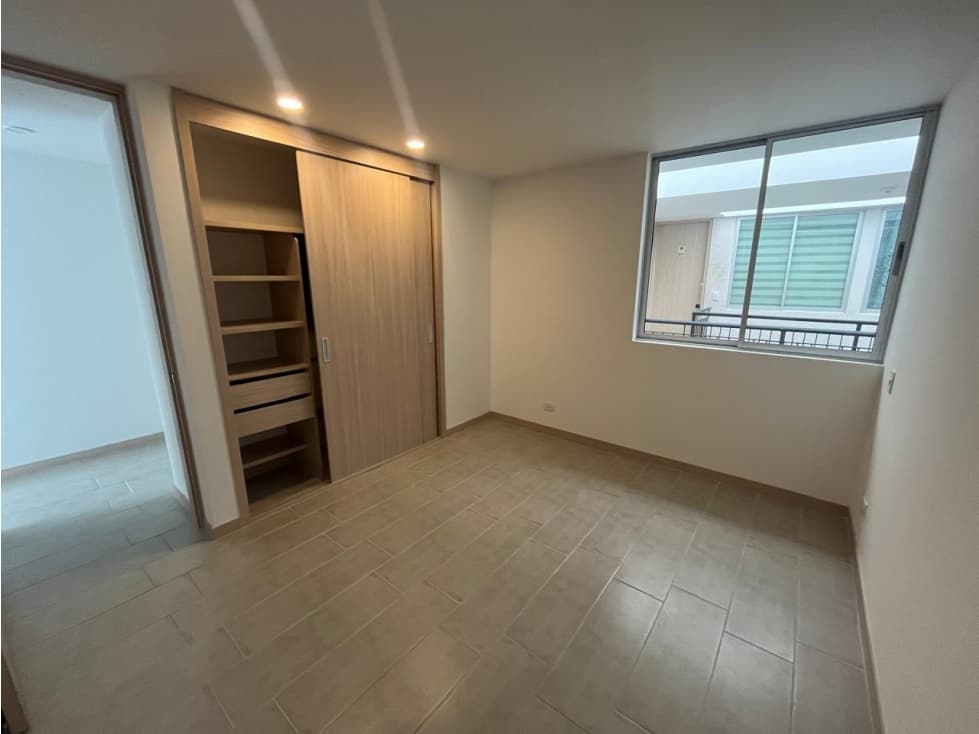 SE VENDE ESPECTACULAR APARTAMENTO SOBRE LA AVENIDA CENTENARIO — foto 6