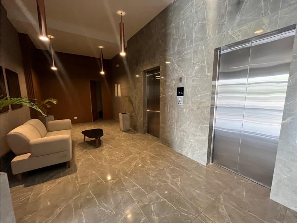 SE VENDE ESPECTACULAR APARTAMENTO SOBRE LA AVENIDA CENTENARIO — foto 1