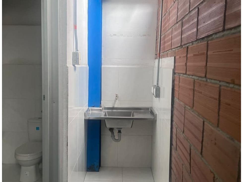 BODEGA DISPONIBLE PARA VENTA EN BARRIO ANTIOQUIA — foto 6
