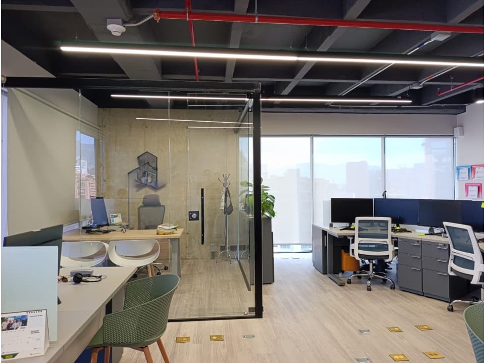 OFICINA EN VENTA POBLADO-MEDELLIN — foto 2