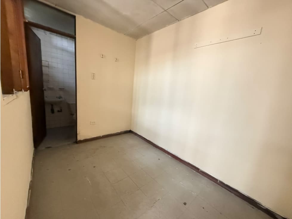 VENTA CASA CON RENTA EN LA ARBOLEDA — foto 6