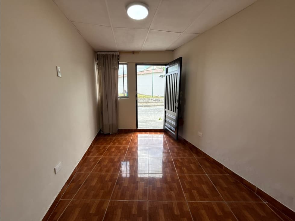 ARRIENDA CASA EN FÁTIMA — foto 1