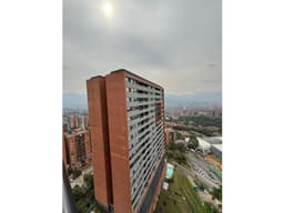 Apartamento disponible para Arriendo LOMA DE LAS BRUJAS